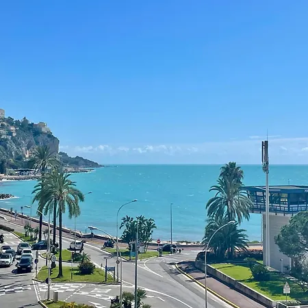 Apartment Superbe En Bord De Mer, Pres Du Centre Et Des Plages *