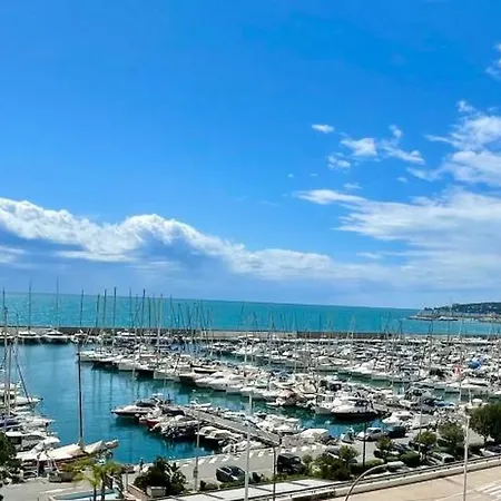 Superbe En Bord De Mer, Près Du Centre Et Des Plages Appartamento